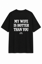 Polera FLAW My Wife Is Hotter – Relaxed Fit color negro vista trasera