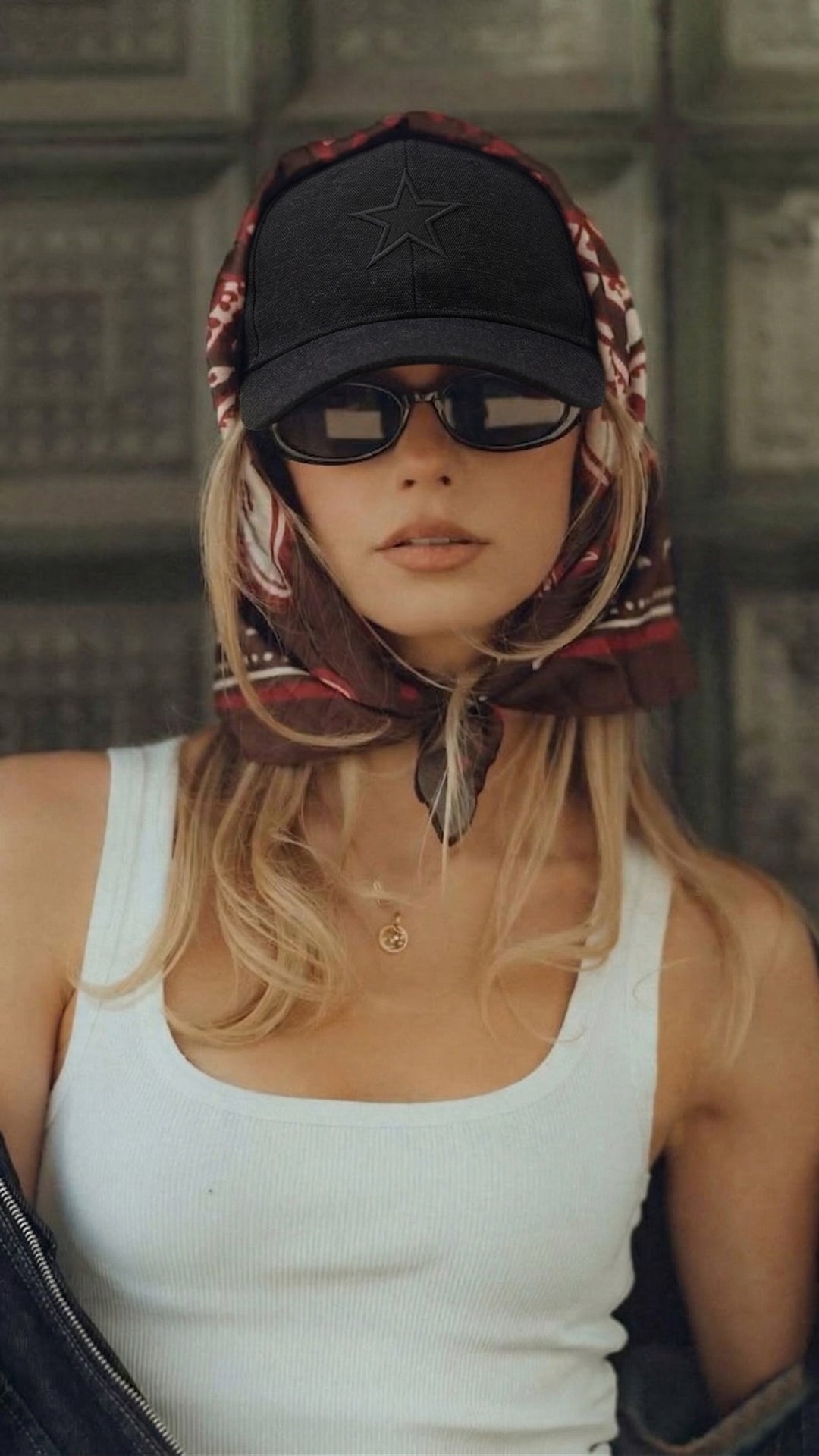 Jockey Negro FLAW Star | Gorra Trucker Premium Unisex Negra