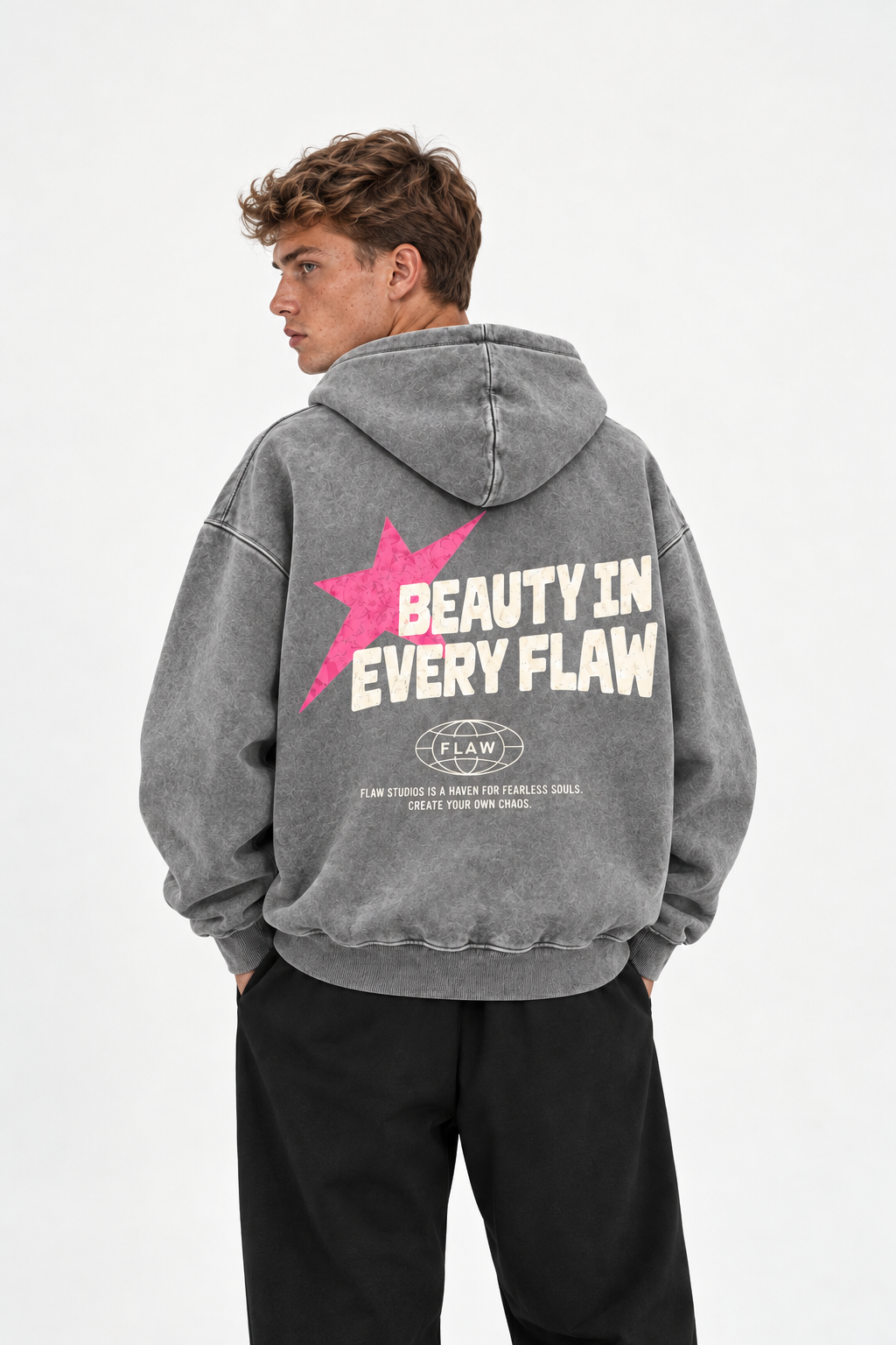 Polerón Essential Beuty Acid Wash Flaw - Gris Acid Wash - hombre en estudio - espalda