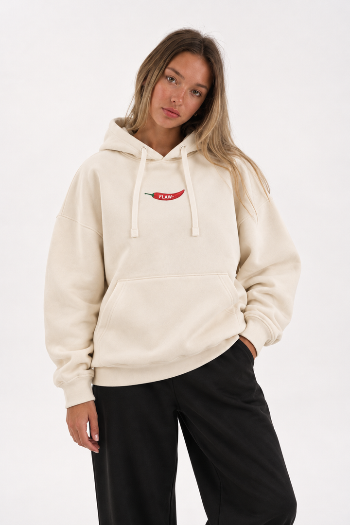 Polerón Essential Pepper Club Flaw - Crudo - mujer en estudio - frente