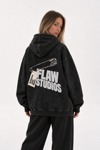Polerón Essential Pin 2.0 Ácid Wash Flaw - Negro Acid Wash - mujer en estudio - espalda