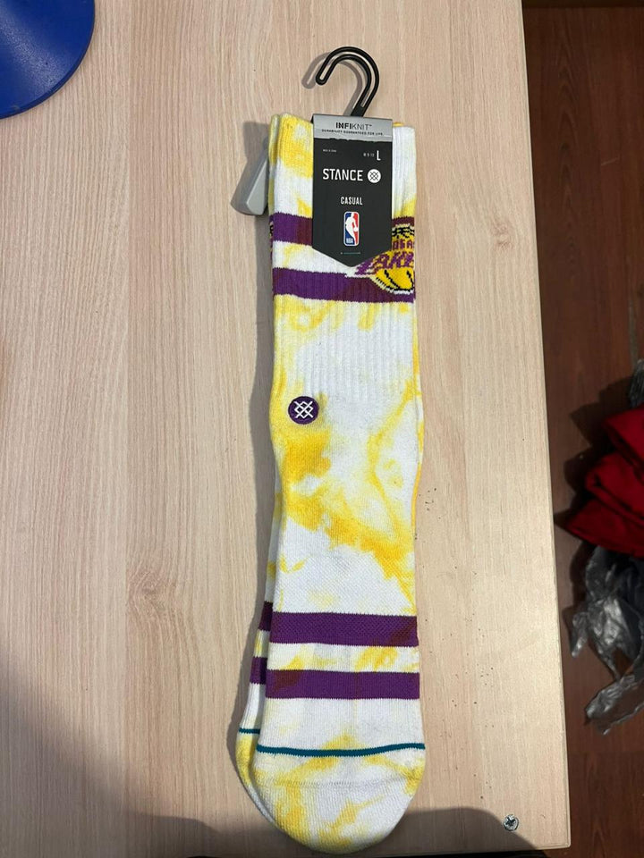 Calcetines Stance Lakers Tie Dye frente