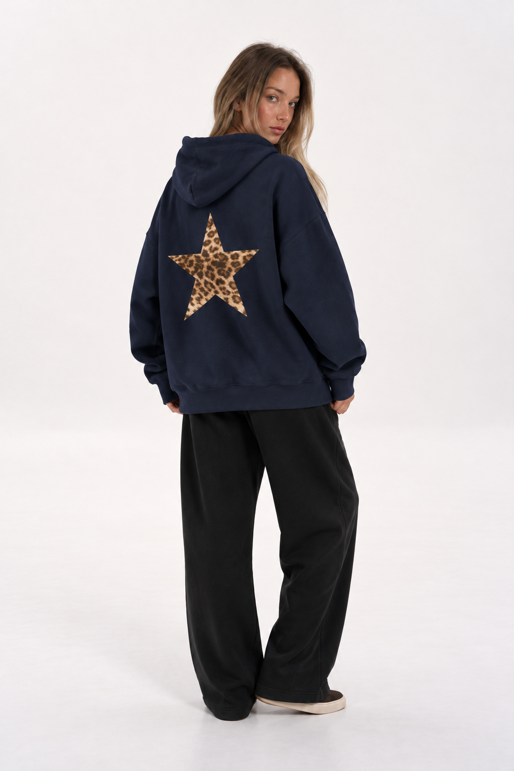 Polerón Essential Stargirl Flaw - Azul marino - mujer en estudio - espalda