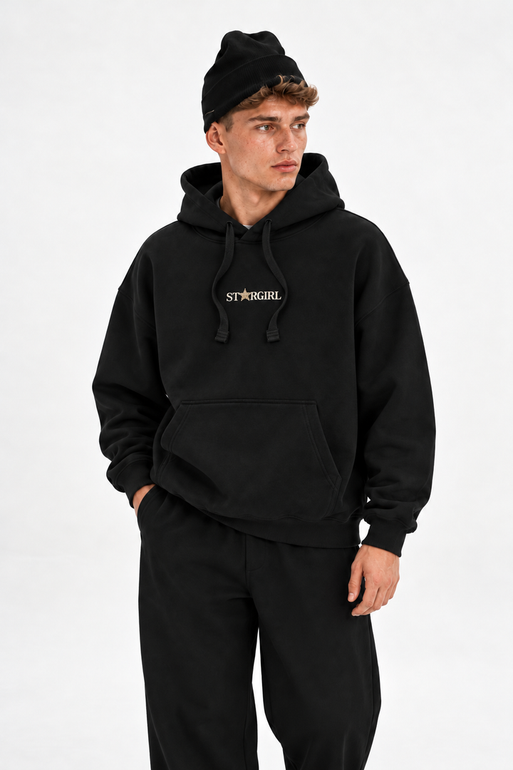 Polerón Essential Stargirl Flaw - Negro - hombre en estudio - frente