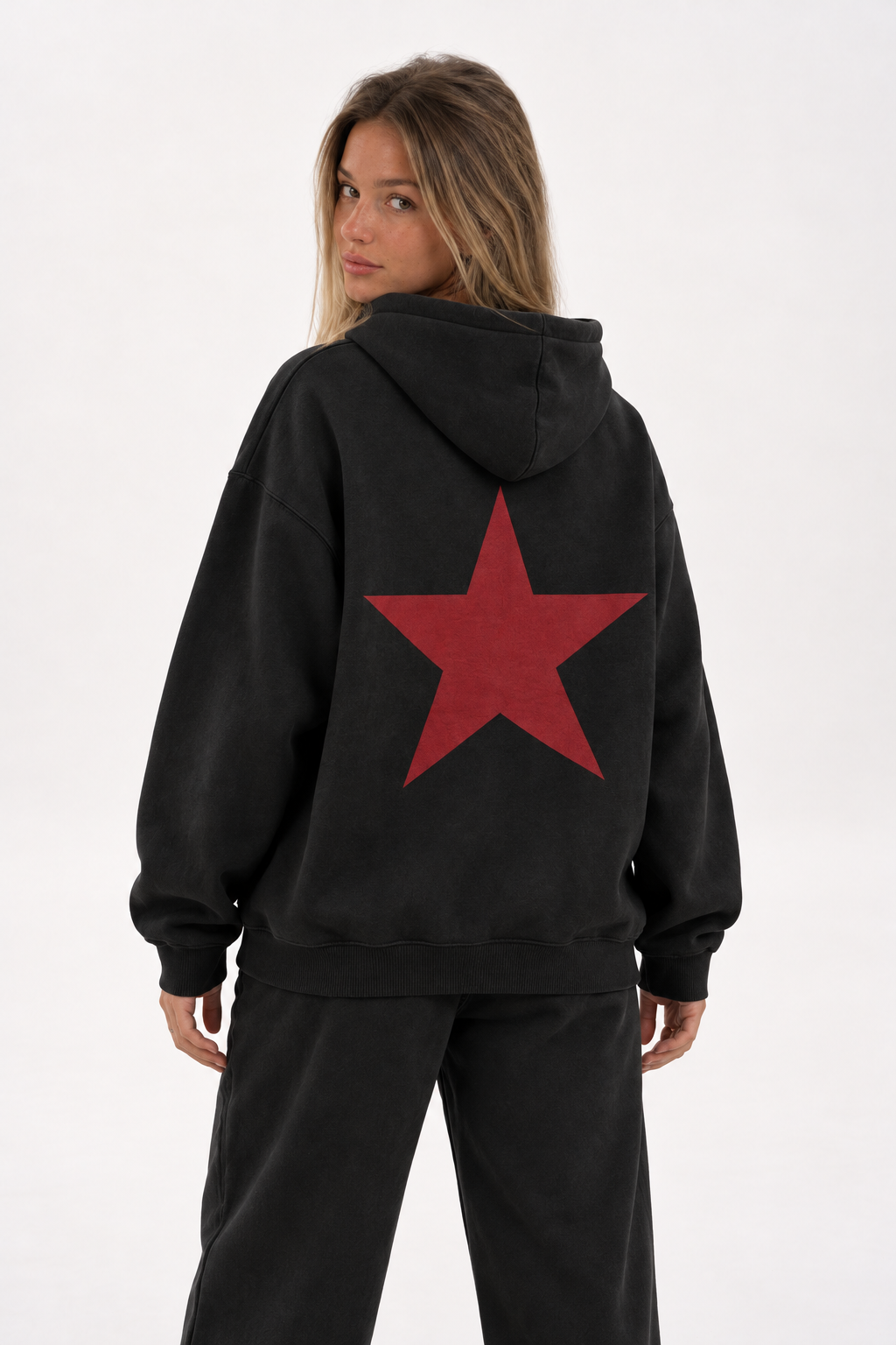 Polerón Essential Twins Flaw - Black - mujer en estudio - espalda